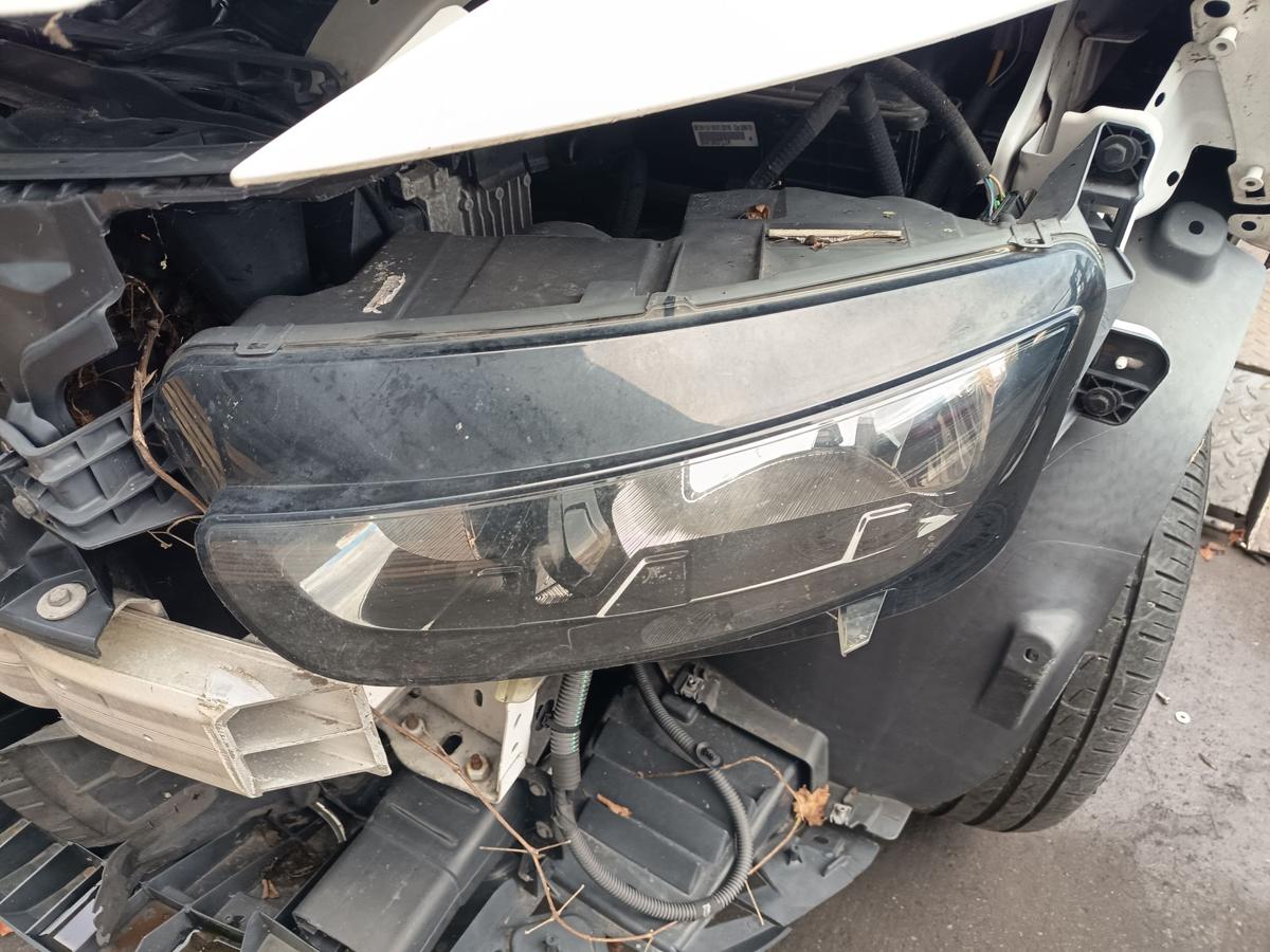 Citroen C4 II 2 Picasso orig Scheinwerfer links Halogen Fahrerseite Bj 2018